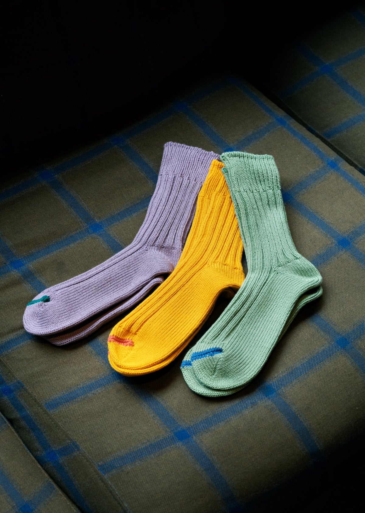 CHUNKY RIBBED CREW SOCKS【ROTOTO】